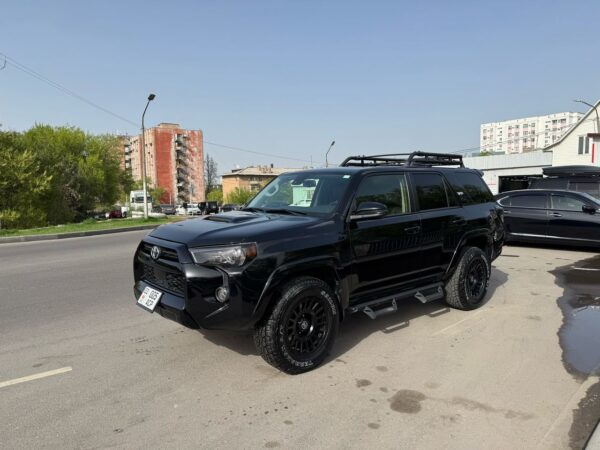 2020 Toyota 4Runner Black Auto