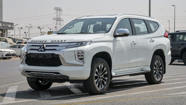 Mitsubishi Montero White Auto 2023